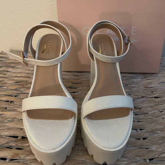 Glaze Strappy Platform Heels - Picture 3 of 7